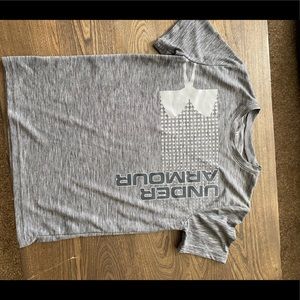Boys  Grey Under Armour t-shirt size YXL